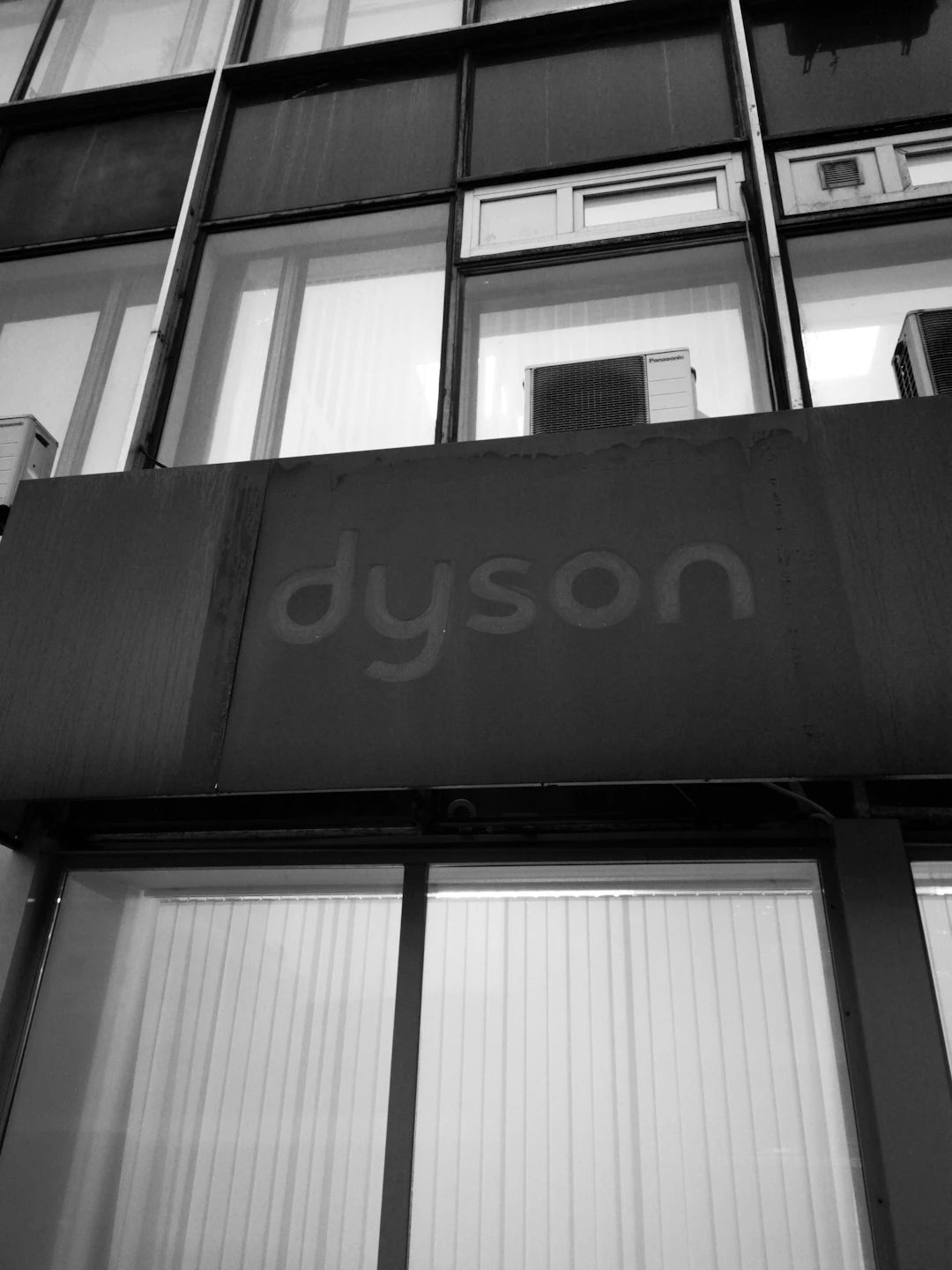 Versatile Dyson Vacuum Attachments for Enhanced Cleaning